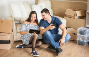 couple finding a reliable packers near them