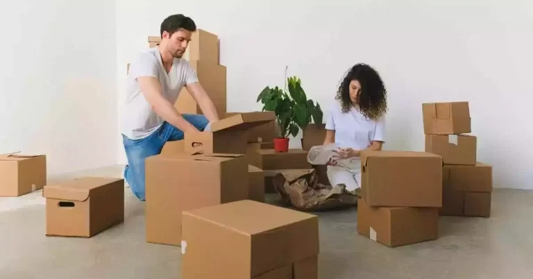 how packers and movers work